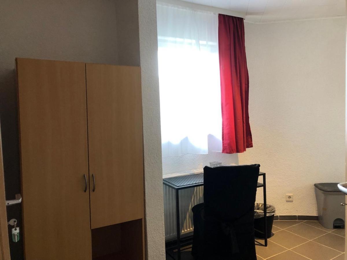 Hotel Saarland Lebach エクステリア 写真