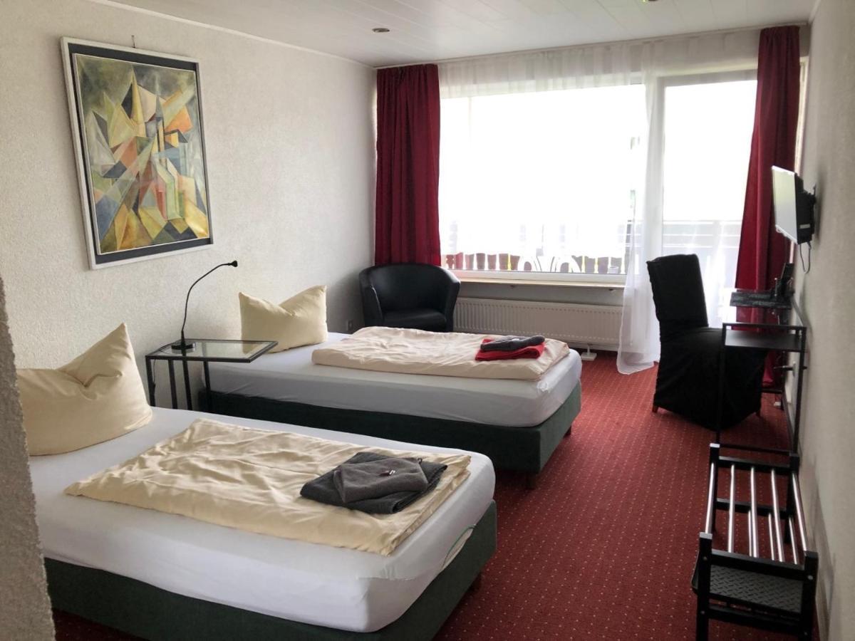 Hotel Saarland Lebach エクステリア 写真
