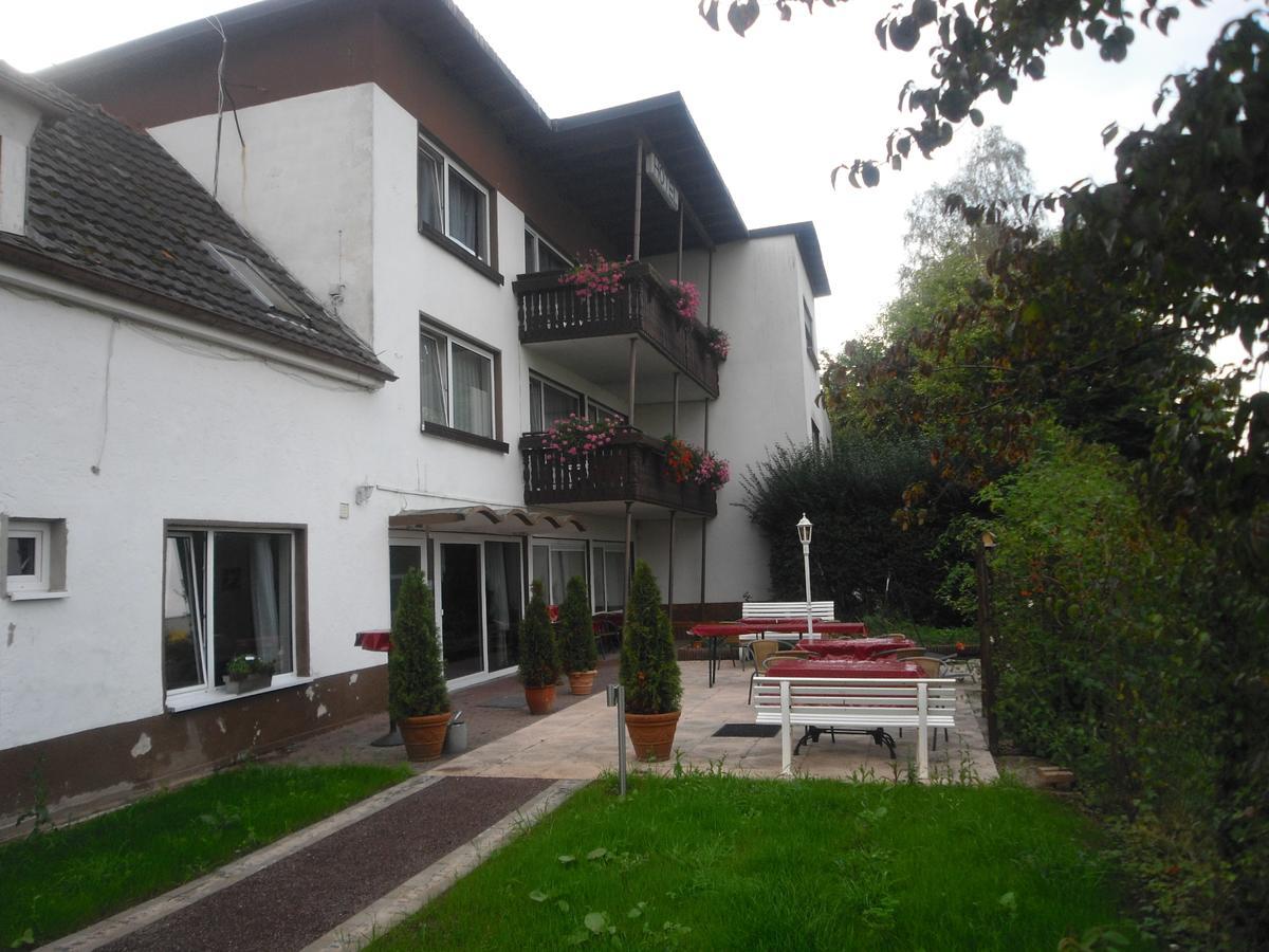 Hotel Saarland Lebach エクステリア 写真