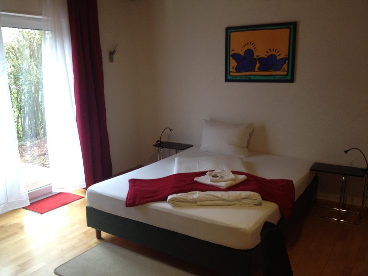 Hotel Saarland Lebach エクステリア 写真