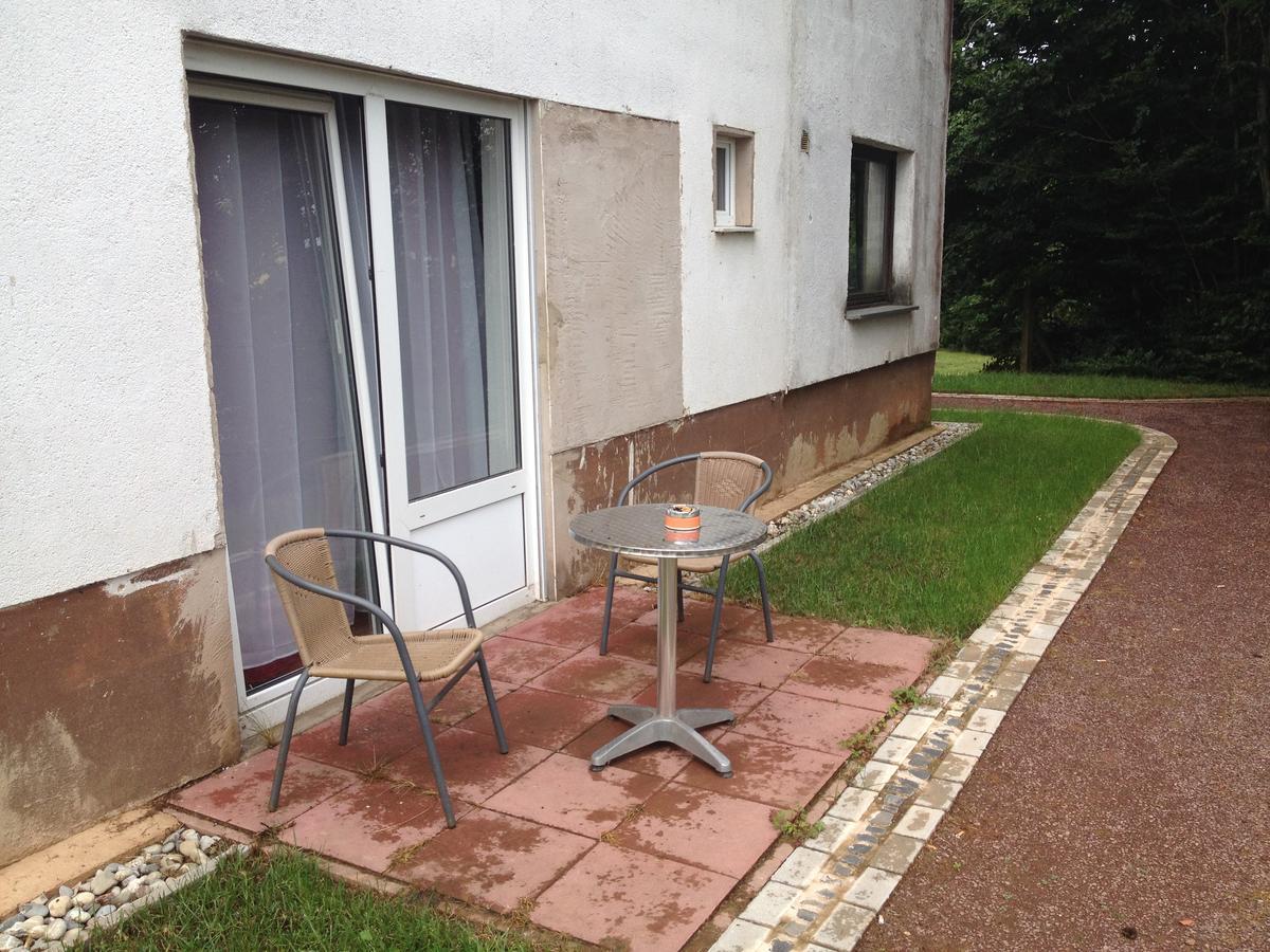 Hotel Saarland Lebach エクステリア 写真