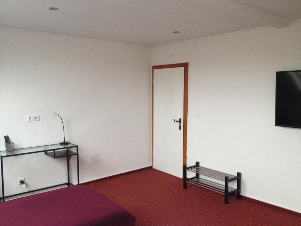 Hotel Saarland Lebach エクステリア 写真